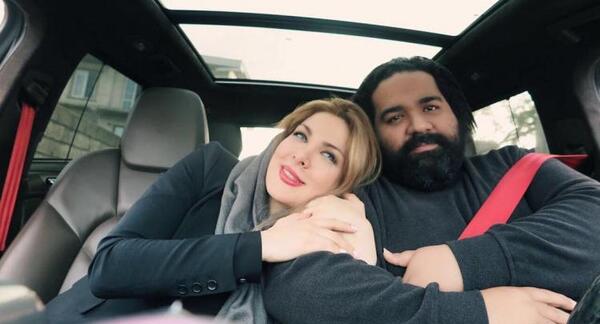 عکس رضا صادقی و همسر و فرزندانش