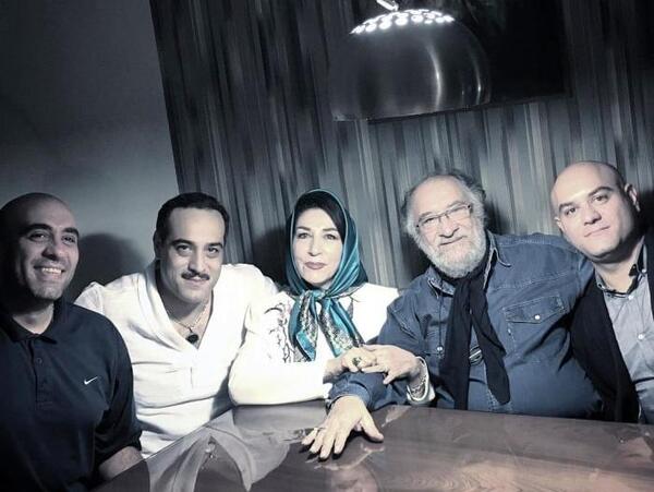 عکس داريوش ارجمند و همسر و فرزندانش