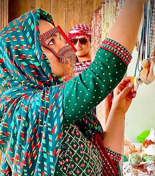 عکس همسر و فرزند گلاره عباسی