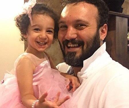عکس از همسر کامبیز دیرباز