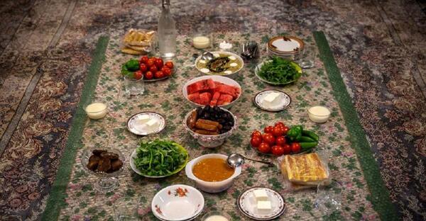 عکس از سفره افطار ماه رمضان ساده