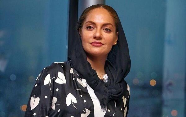عکس عابدزاده با طلا گلزار