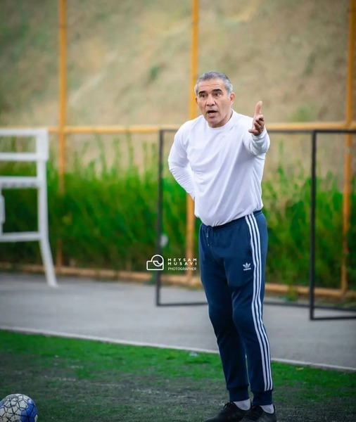 عکس عابدزاده با طلا گلزار