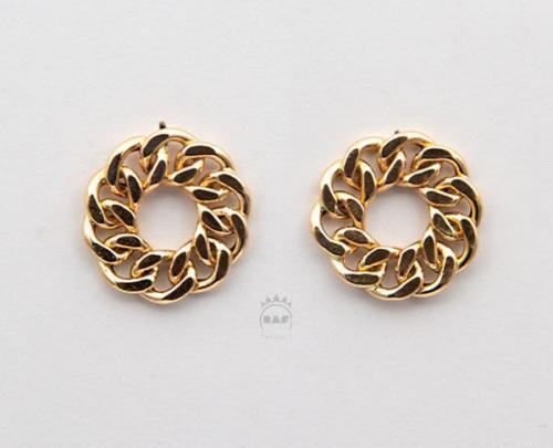 عکس گوشواره طلا کارتیه