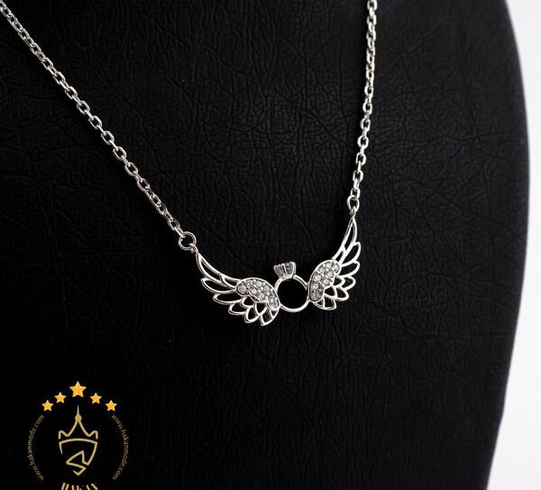 عکس گردنبند طلا بال فرشته