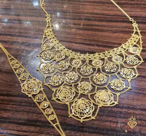 عکس گردنبند طلای عربی