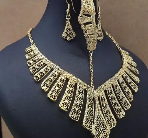 عکس سرویس طلای عربی