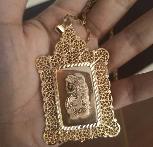 عکس شمش طلای بزرگ