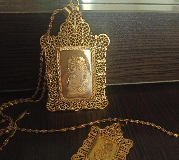 عکس شمش طلا بزرگ