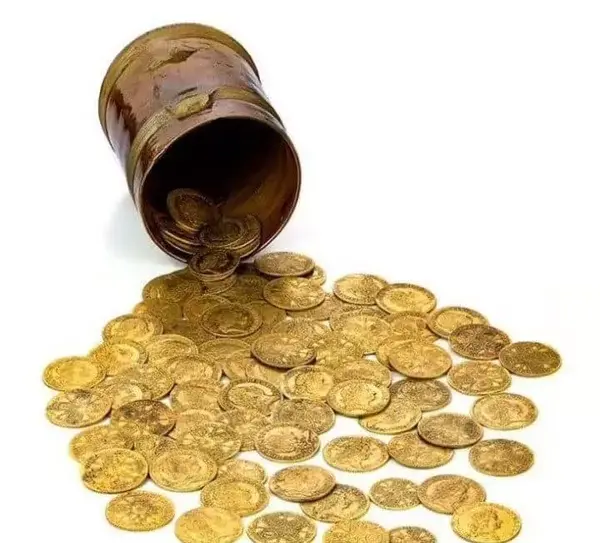 عکس سکه طلا قدیمی زیرخاکی