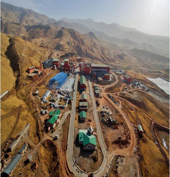 عکس کوه طلا در سیستان بلوچستان