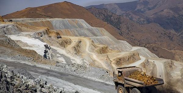 عکس کوه طلا در سیستان بلوچستان