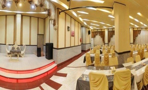 عکس رستوران پر طلایی اراک