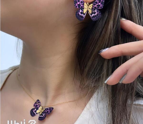 عکس سرویس طلا پروانه ای