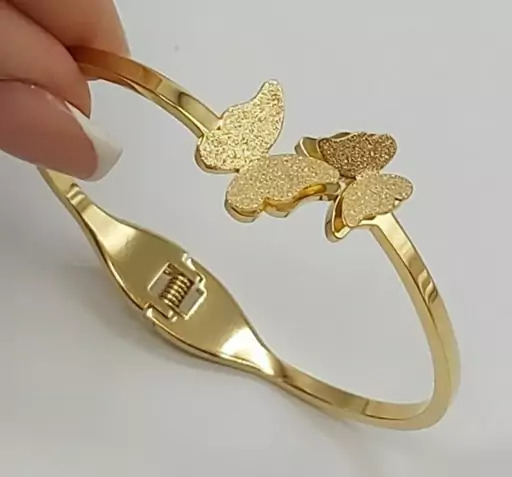 عکس دستبند طلا پروانه