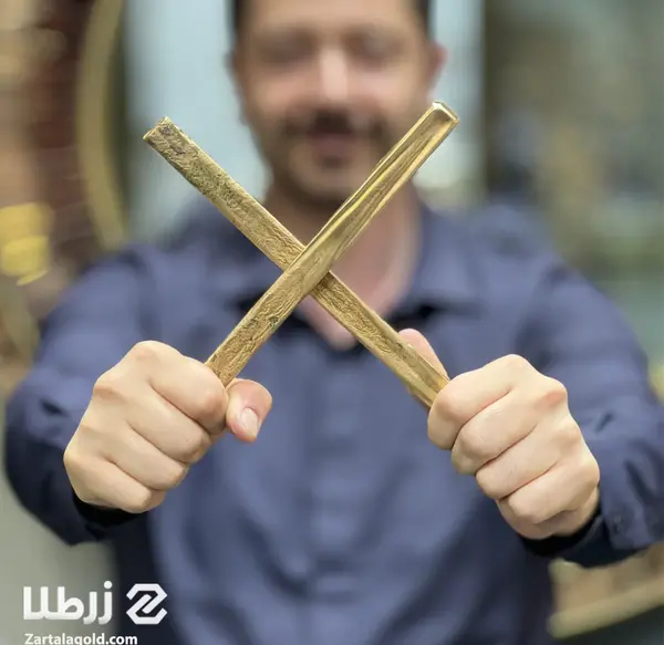 عکس طلایی آب شده