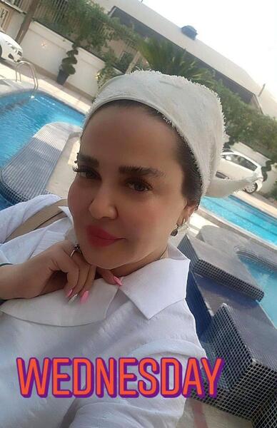 عکس مهران مدیری نیکی کریمی در استخر