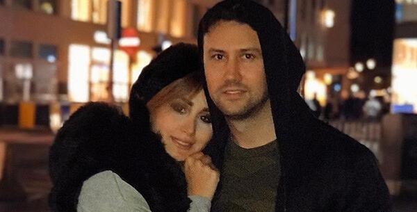 عکس محمد گلزار و همسرش