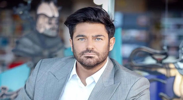 عکس محمد گلزار و همسرش