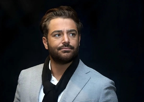 عکس محمدرضا گلزار با روبرتو کارلوس