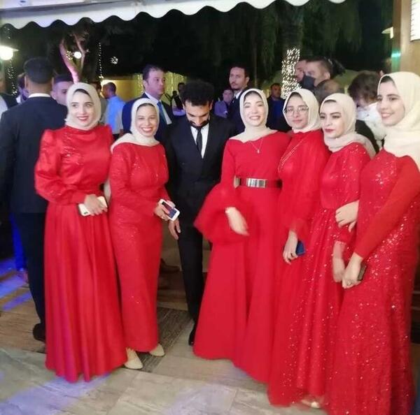 عکس محمد صلاح با همسرش