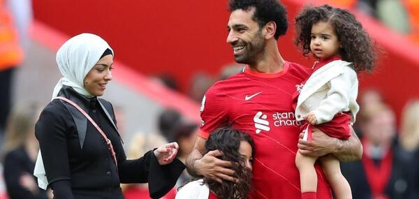 عکس محمد صلاح با همسرش