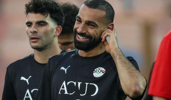 عکس محمد صلاح با همسرش