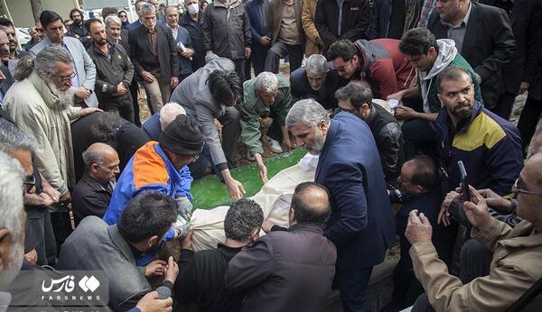 عکس شاعر محمد جواد محبت
