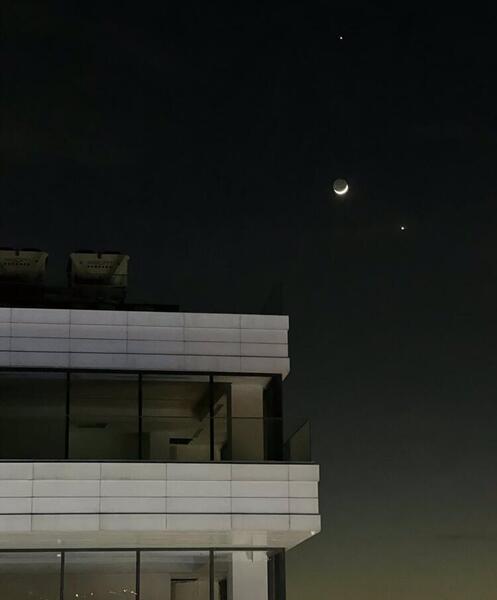 عکس هواپیما در آسمان شب