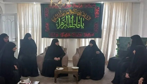 عکس فرزندان سید ابراهیم رئیسی و همسرش