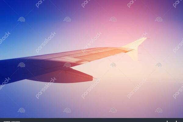 عکس بال هواپیما در اسمان