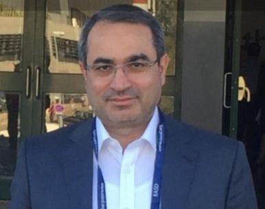 عکس دکتر حسین کریمی