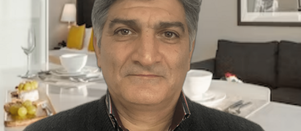 عکس دکتر حسین اکبری