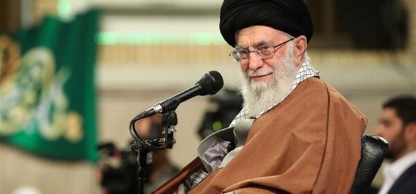 عکس سید حسن نصرالله و خامنه ای و سلیمانی