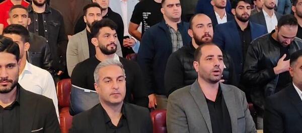 عکس حسن یزدانی با خامنه ای