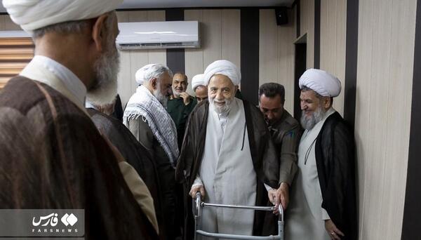 عکس محسن قرائتی و همسرش