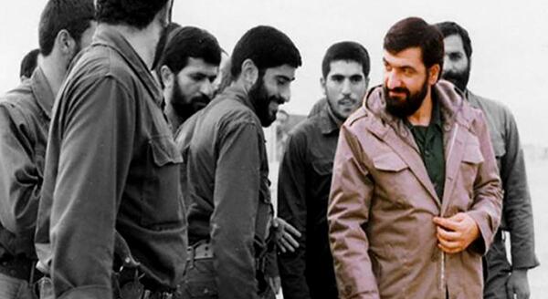 عکس محسن رضایی در جبهه