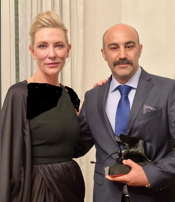 عکس محسن تنابنده و همسرش و فرزندش