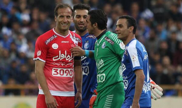 عکس محسن بنگر در پرسپولیس