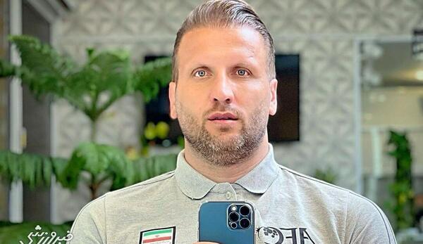 عکس محسن بنگر در پرسپولیس