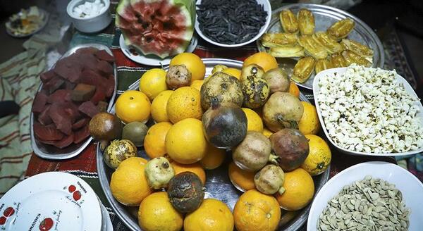 عکس فیک سفره شب یلدا