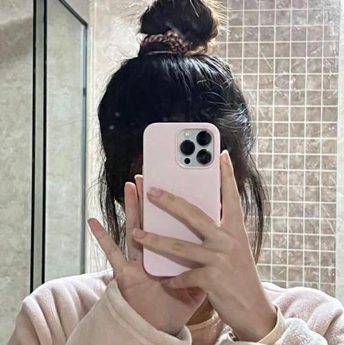 عکس فیک گوشی رو صورت
