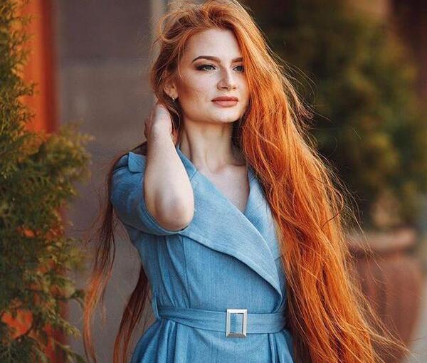 عکس فیک دختر مو قرمز