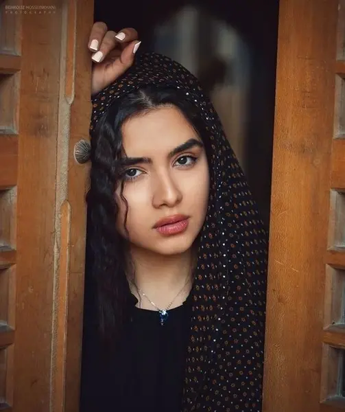 عکس فیک شبیه به هم