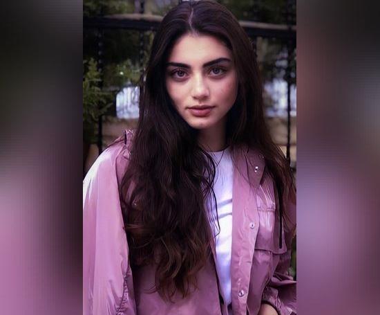 عکس فیک خون دماغ دخترانه