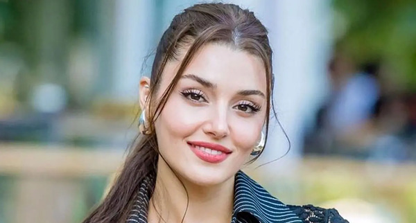 عکس حیات و مورات در بغل هم