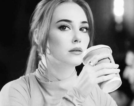 عکس پاهای الچین سانگو