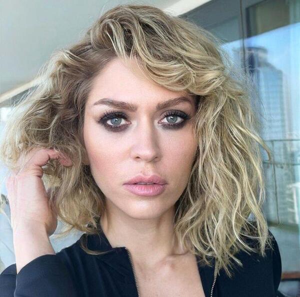عکس هازال تورسان و همسرش