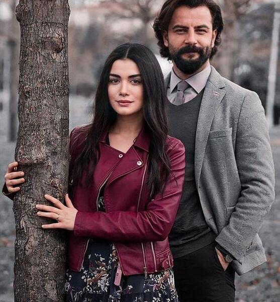 عکس همسر اوزگه یاگیز