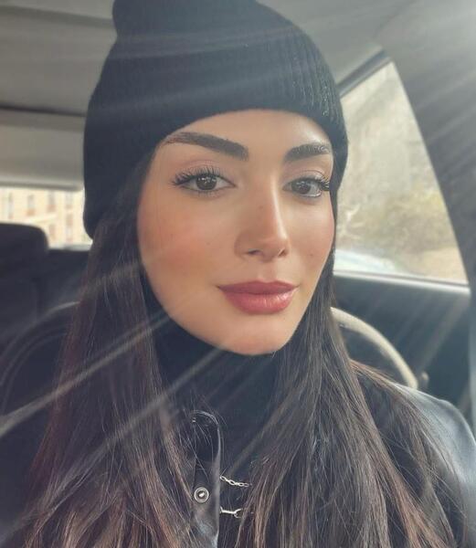 عکس همسر واقعی اوزگه یاگیز